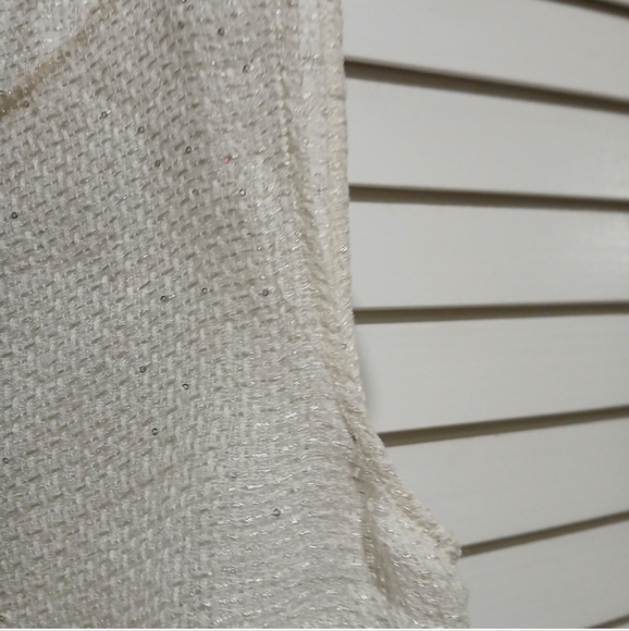 LESET Women's Textured Cream Tank Top - Picture 4 of 8